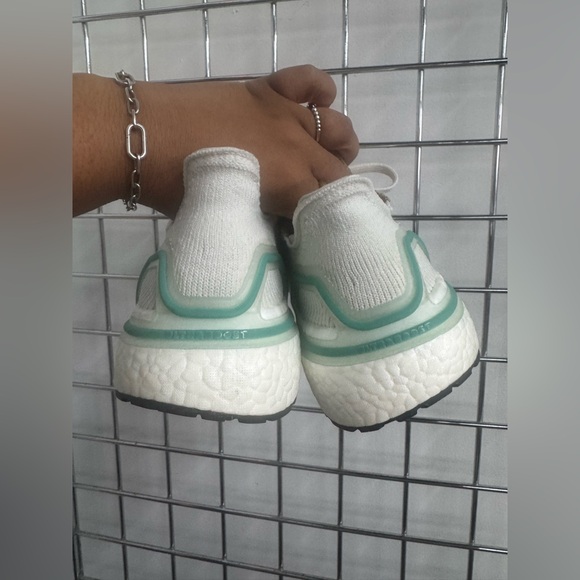 Adidas UltraBoost 19 ‘trace khaki’ US 9 Men’s shoe - Picture 8 of 12